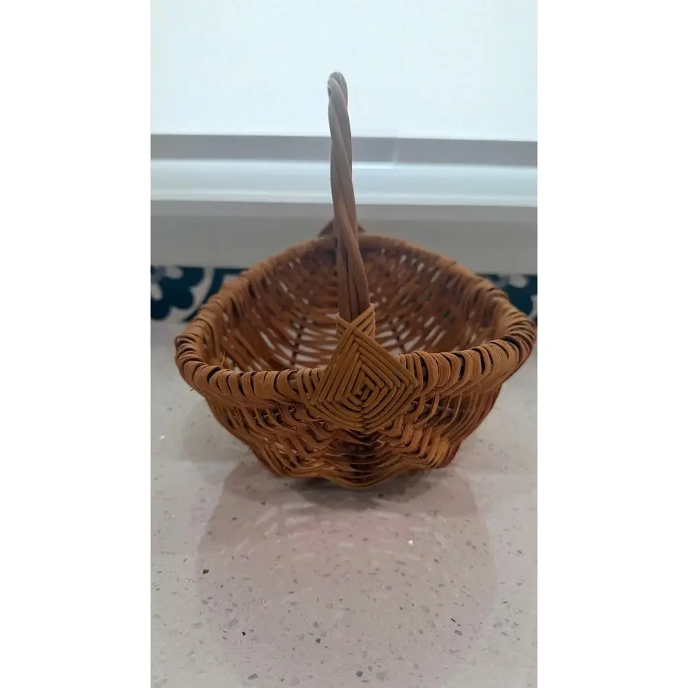 Vintage Handmade Woven Splint Basket Oval 10x8 Fixed Handle Primitive Farmhouse